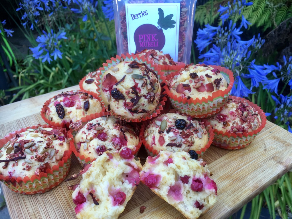 red currant muffins